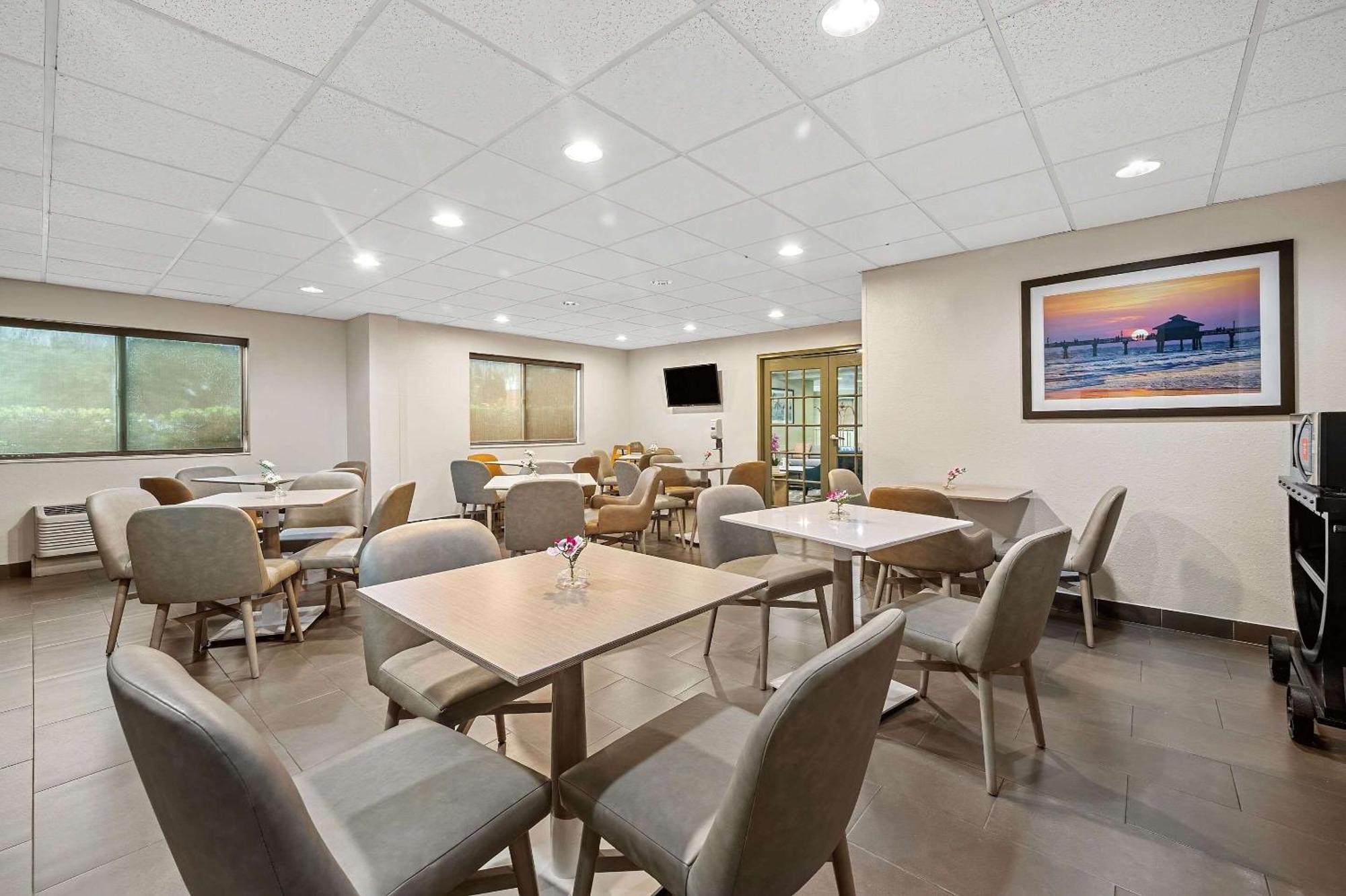 Comfort Inn Fort Myers Northeast Εξωτερικό φωτογραφία