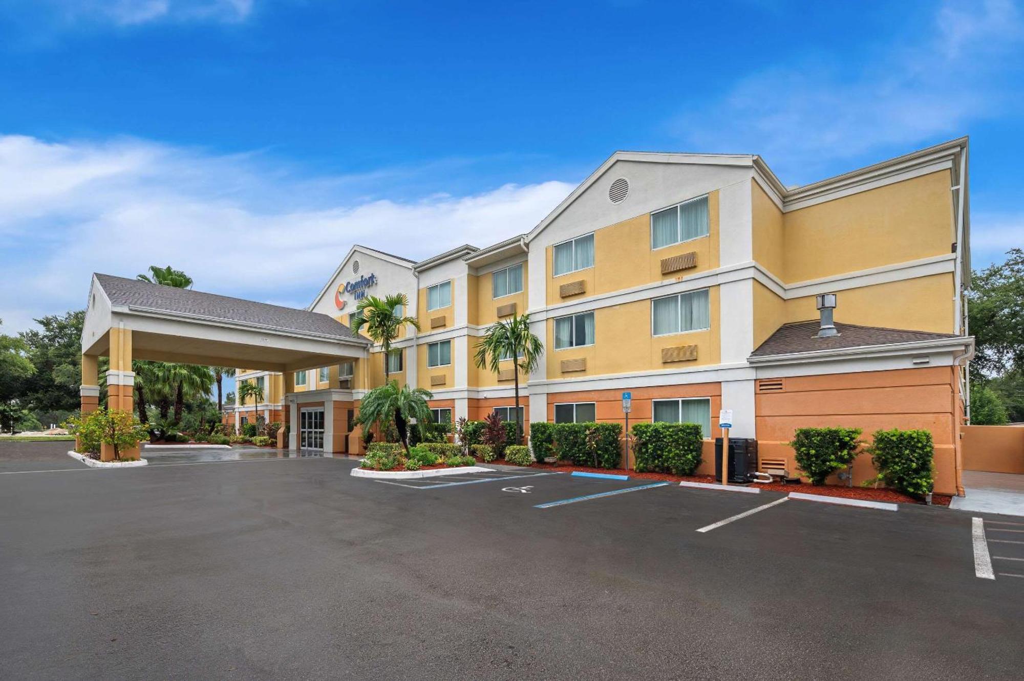 Comfort Inn Fort Myers Northeast Εξωτερικό φωτογραφία